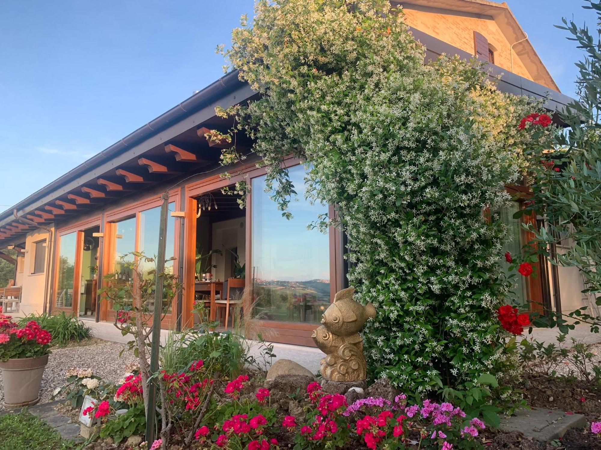 Gastronomic B&B Carlocarla Monte San Pietrangeli Экстерьер фото